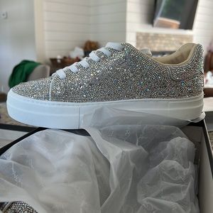 Betsey Johnson Sidny Sneaker